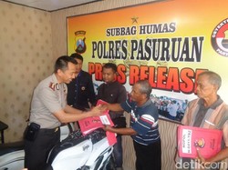Warga ini Bersuka Cita Motor yang Dicuri Maling Dikembalikan Polisi
