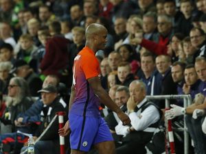 Kompany Cedera Lagi?