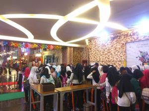 Nggak Cuma Bermain, Belajar di Trans Studio Makassar Asyik Juga Lho!