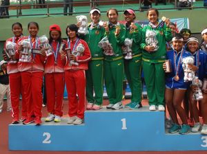 Jatim Kawinkan Emas Beregu Tenis