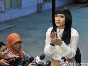 Kata Julia Perez Soal Ribut dengan Nikita Mirzani di Twitter