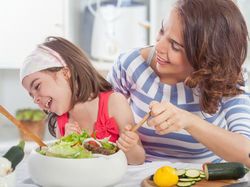 Si Kecil Susah Makan Sayur? Ikuti Tips dan Trik dari Chef Ini 