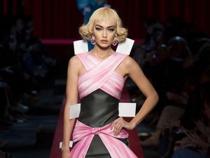 Kim Kardashian Jadi Korban Perampokan, Gigi Hadid Tambah Bodyguard di Paris