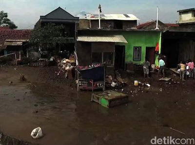 Korban Tewas Banjir Garut Mencapai 27 Orang
