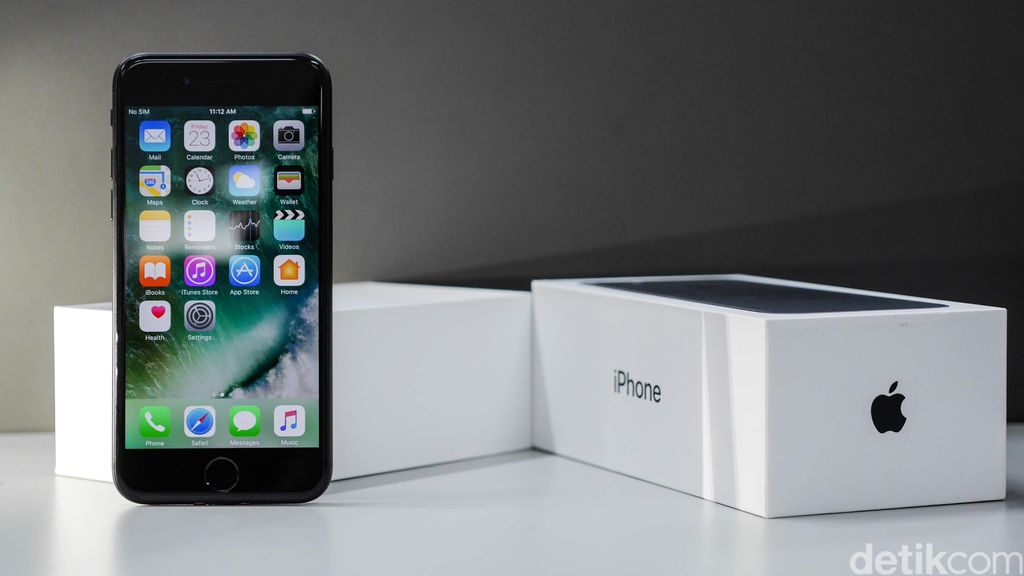 Unboxing iPhone 7 Unboxing iPhone 7