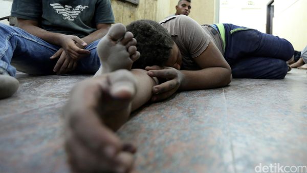 Kapal Pengangkut Imigran Terbalik, 52 Orang Tewas