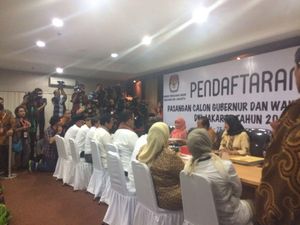 Salam Komando, Anies-Sandiaga Resmi Daftar ke KPU