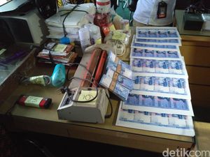 Baru 2 Bulan Keluar Penjara, Pria ini Ditangkap Lagi karena Cetak Uang Palsu