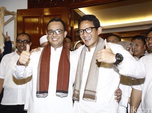 Makna di Balik Kemeja Putih Anies Baswedan-Sandiaga Uno Saat Kampanye
