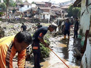Pemberian Bantuan Banjir Garut Diimbau Satu Pintu Agar Distribusi Merata