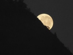 Ketika Purnama Menyapa Hulu Citarum