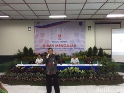 AirNav Indonesia Mengajar Siswa SMKN 3 Surabaya
