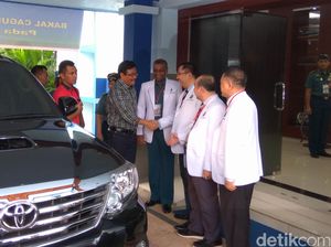 Ahok dan Djarot Tiba di RSAL Mintohardjo untuk Jalani Tes Kesehatan