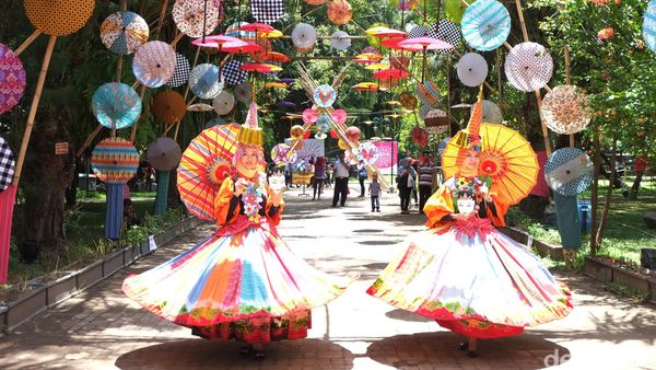 Festival Payung Indonesia 3