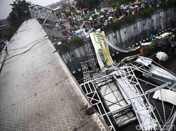 Ahok: 300 JPO Segera Dibongkar, Mafia Reklame Diselidiki Kepolisian