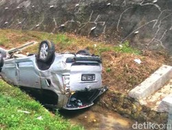 Bripka Anita Meninggal Setelah Kendaraannya Terguling di Tol Cipali