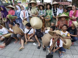 Video BPS Terangkan Soal Naik Turun Upah Buruh Tani