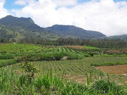 Perjuangan Menuju Situ Cisanti di Sungai Citarum