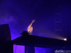 Steve Angello dan Markus Schulz Sukses Bombardir Invasion 2016
