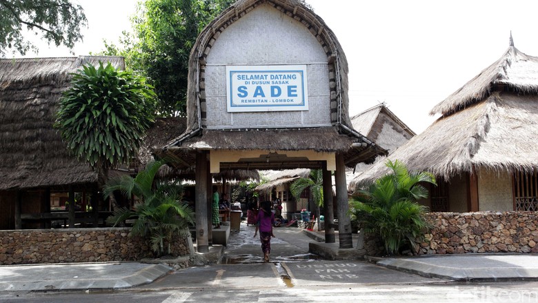 Rumah Dusun Sasak Sade