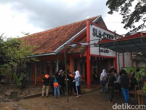 Besok, Anak Korban Banjir Garut Harus Mulai Sekolah