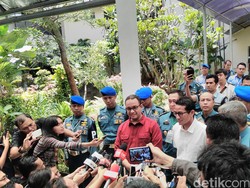 Pagar JPO di Pasar Minggu Ambruk, Anies: Fasilitas Publik Harus Reguler Diaudit