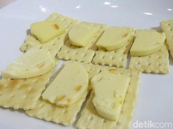 Penyuka Keju, Wajib Cicipi Keju dengan Rasa Jeruk dan Nacho