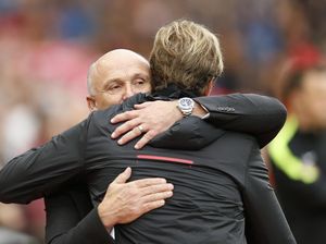 Kado Pahit di Hari Ulang Tahun Mike Phelan