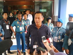 Pertama Tiba di RSAL Mintohardjo, Agus-Sylviana Siap Jalani Tes Psikologi