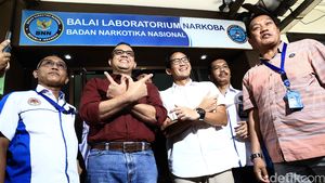 Anies-Sandi Jalani Tes Bebas Narkoba