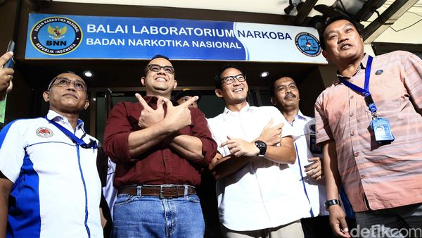 Anies-Sandi Jalani Tes Bebas Narkoba