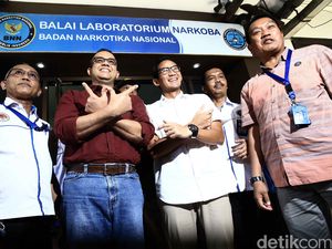 Anies-Sandi Jalani Tes Bebas Narkoba