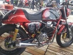 Kontes Modifikasi di Semarang, Motor Balap Retro Hingga Gambar Presiden
