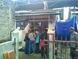 Penuh Haru, Keluarga Lepas Nenek-Cucu Korban Pagar JPO Ambruk ke Liang Lahat