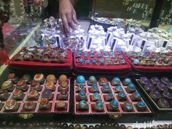 Saat Booming, Pedagang Batu Akik Bisa Beli Mobil Baru Sampai Rumah