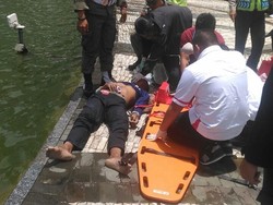 Petugas Pertamanan DKI Tewas Tercebur di Kolam Bundaran HI