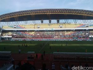 Jabar vs Sulsel di Final Sepakbola PON Jabar vs Sulsel di Final Sepakbola PON