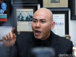 Sentil KPI, Deddy Corbuzier Bandingkan Aturan Bermasker di Talkshow-Sinetron