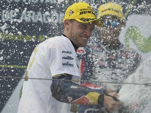 Gelar Juara Dunia Moto3 di Musim Bersejarah Brad Binder Gelar Juara Dunia Moto3 di Musim Bersejarah Brad Binder