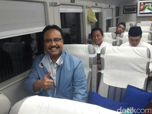 Ini Pengalaman Gus Ipul Menumpang Kereta Api ke Madiun