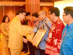 Pemprov Jabar Raih Penghargaan dari Kemendagri