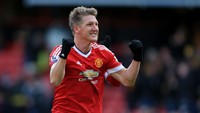 Bastian Schweinsteiger. Direkrut pada musim panas 2015, Schweinsteiger beberapa kali mampu unjuk gigi walaupun dirongrong cedera dan pertambahan usia. Ia dilepas Maret 2017 dan sudah pensiun sejak Oktober 2019. (Foto: Getty Images/Stephen Pond)