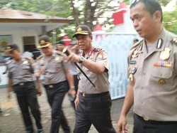 Kapolda Sulsel Tinjau Kantor DPRD Gowa: Ini Memalukan Sesama Saudara Bermusuhan