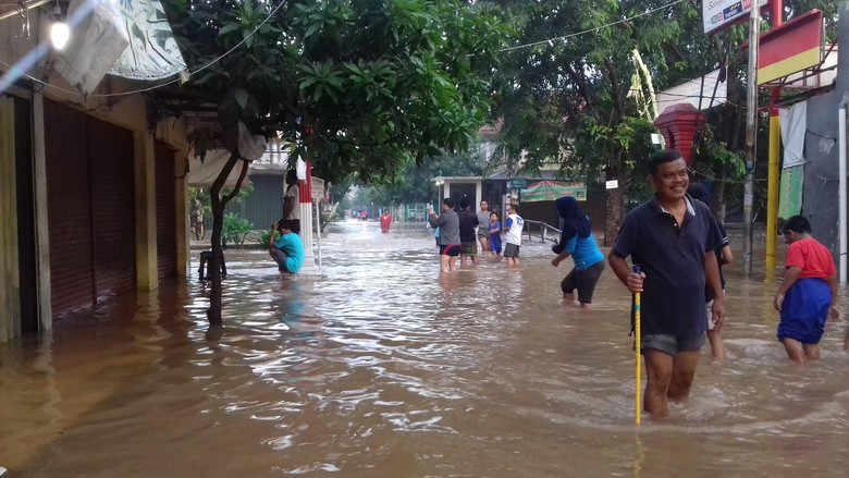 4 Perumahan di Kota Bekasi Terendam Banjir 1 Meter