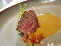 Resep Daging: Veal Loin on Potato Balado Gulai Sauce
