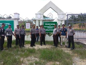 Kisah Polisi Berpatroli di Ujung Negeri