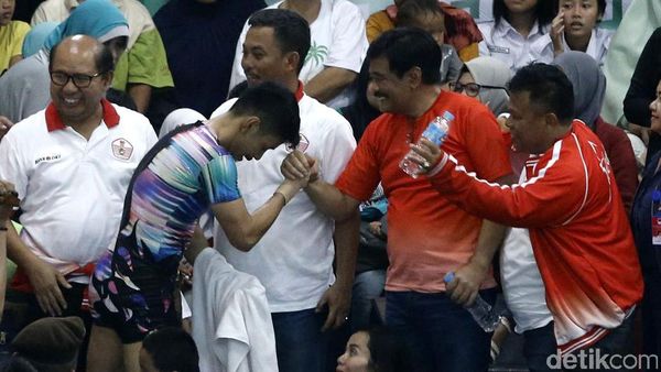 Djarot Nonton Altet DKI Bertanding