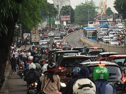 Tawuran Pelajar Sempat Macetkan Buncit Sore ini
