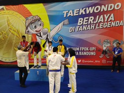 Ditonton Langsung oleh Ganjar, Taekwondoin Jateng Raih Dua Emas