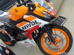 Setiadi, Warga Depok Beli Honda CBR150R dengan Uang Koin Rp 1.000!